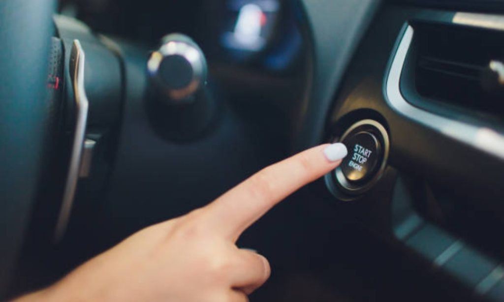 Bagaimana menggunakan fitur star stop engine keyless yang benar, berikut tipsnya !