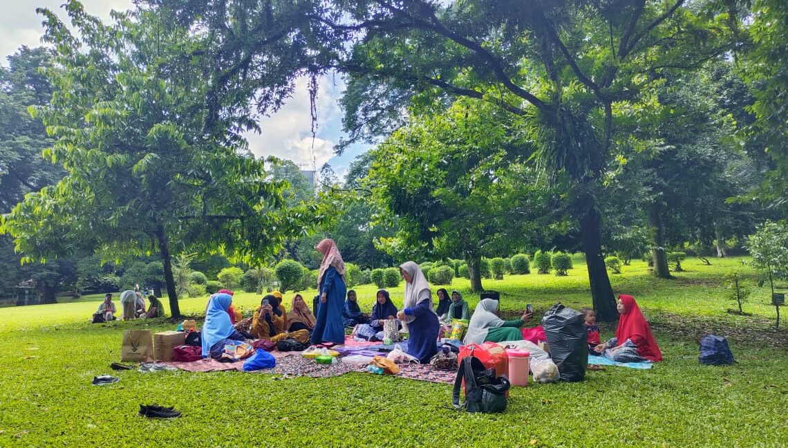 Kebun Raya Bogor Tempat Yang Pas Untuk Cucurak