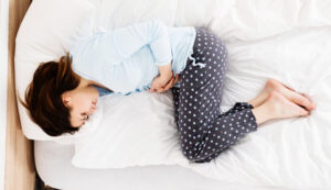 14 Cara yang Dianjurkan untuk Membantu Mengurangi Rasa Sakit Ketika Menstruasi