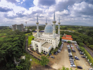 Catat Yah, Ini Daftar Masjid di Bogor yang Bisa Jadi Rujukan Wisata Religi Kamu