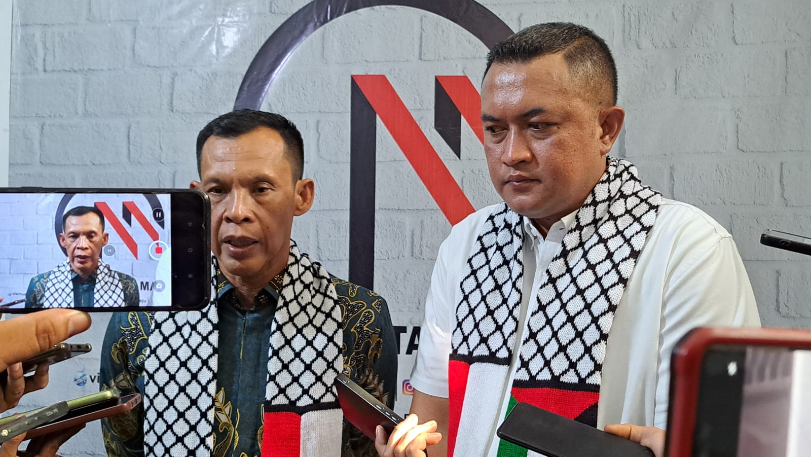 Bakal calon Bupati Bogor, Jaro Ade dan Rudy Susmanto. Foto: Infoladisha