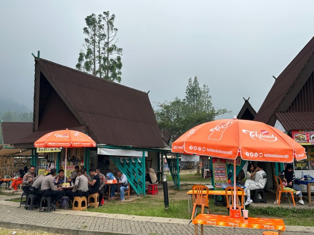 Perlahan Tetapi Pasti, Rest Area Gunung Mas Mulai Dipadati Pelancong