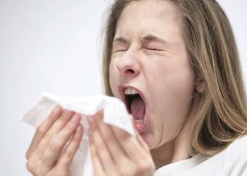 Sering Bersin Terus Terusan Apakah Berbahaya?