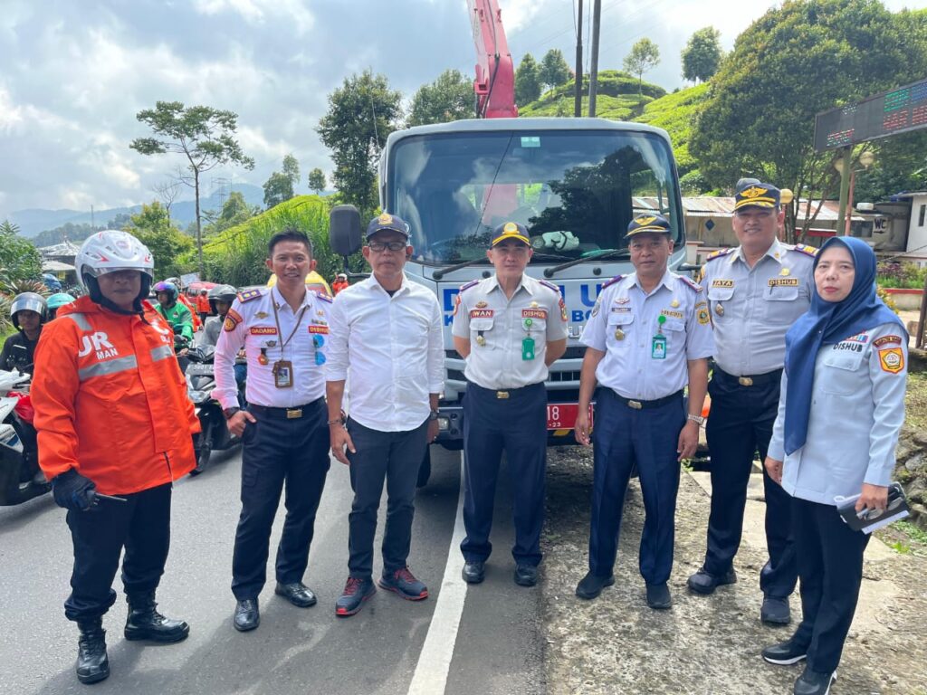 PKL Hengkang, Parkir Liar Datang