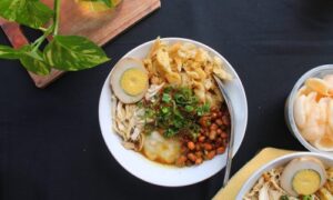 Rekomendasi Bubur di Bogor yang Buka Sampai Tengah Malam