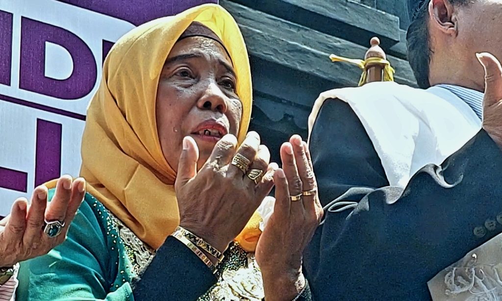 Air Mata Ibunda Hantarkan Sendi Maju Menjadi Bakal Calon Walikota