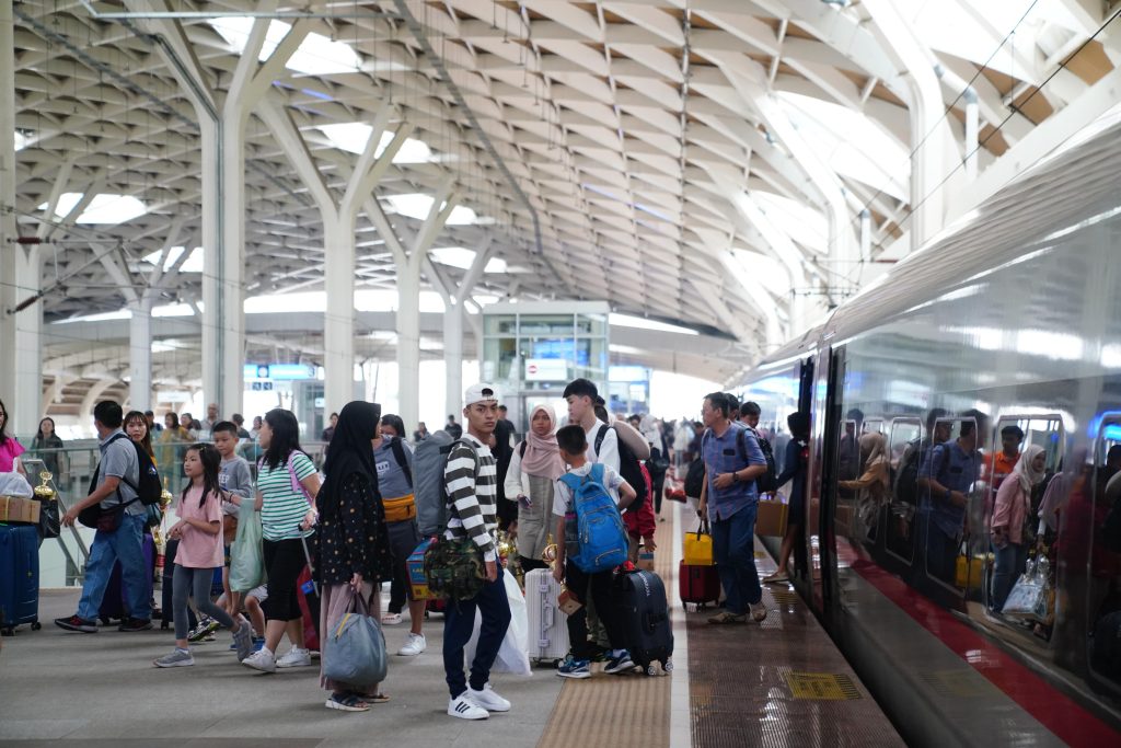 Sambut HUT ke-79 RI, PT KCIC Hadirkan Promo Khusus untuk Penumpang Kereta Cepat Whoosh