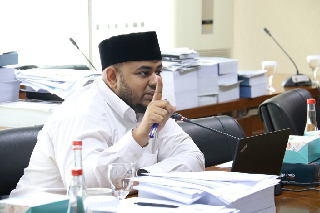 Plafon Masjid Agung Ambruk, Komisi 3 DPRD Siap Panggil Dinas PUPR