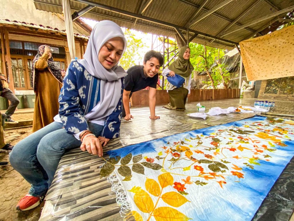 Menyelisik Ragam Potensi Kerajinan di Kampung Jelujur Kota Bogor