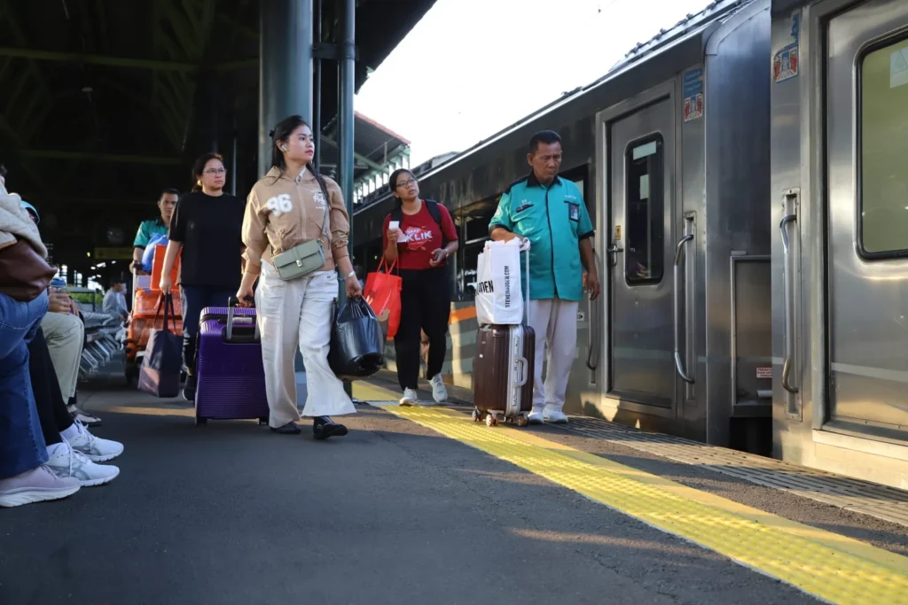 Daftar Tujuan Kota Favorit Penumpang Kereta Api di Masa Angkutan Liburan Maulid Nabi