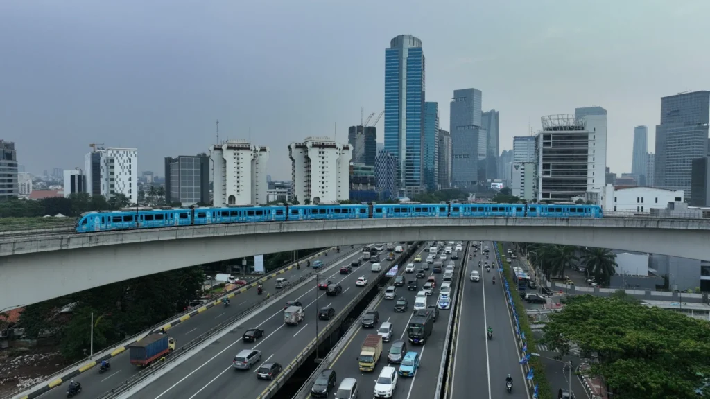 LRT Jabodebek Buka Peluang Kerja Sama Branding di Stasiun Hingga Kereta