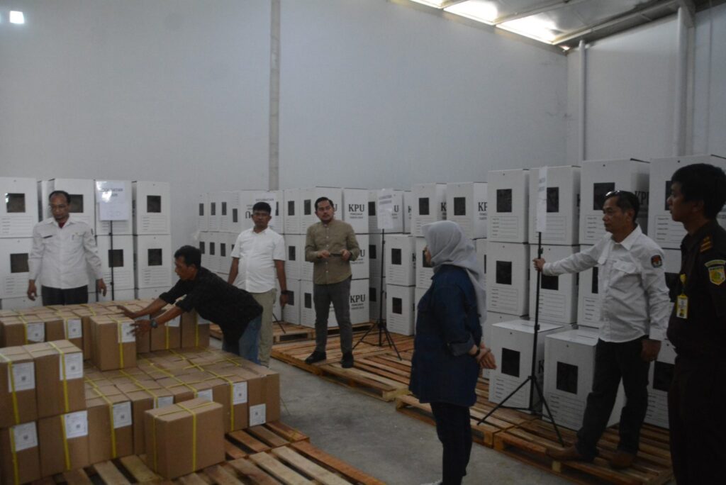 KPU Kota Sukabumi Terima Ratusan Surat Suara Pilkada 2024