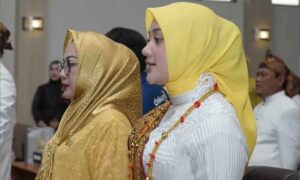 Rahma Sakura Bagikan Susu untuk Anak Sekolah, Upaya Sederhana Lawan Stunting di Sukabumi