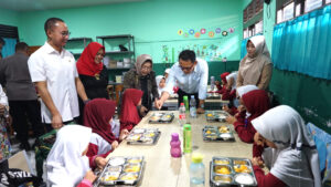 Wakil MPR Eddy Soeparno Apresiasi MBG di Kota Bogor