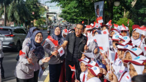 Antusiasme Pelajar Kota Bogor Sambut Kedatangan PM Jepang