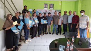 Penyerahan Dokumen Perijinan KHPTB Pedagang Pasar Teknik Umum