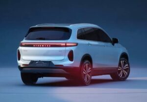 Dari Kulkas ke Garasi: Polytron Siap Geber Mobil Listrik di Indonesia!