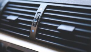 5 Cara Merawat Sistem Pendingin Mesin Mobil Biar Performa Tetap Prima