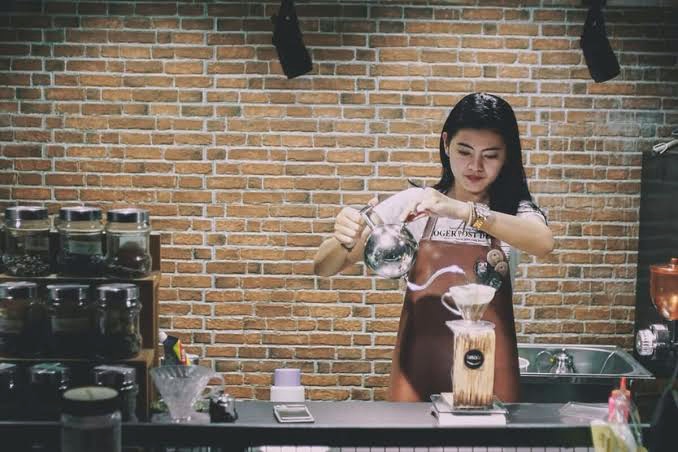 Mau Buka Coffee Shop? Ini 10 Jurus Biar Kedaimu Nggak Cuma Hits, tapi Juga Laris Manis!