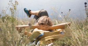 Tidak Lagi Tergesa Gesa, Anak Muda Sekarang Lebih Memilih Gaya Hidup SLow Living