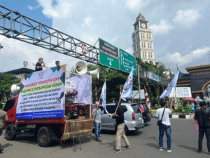 Aksi Unjuk Rasa di Puncak: AMBS Protes Penertiban KLH yang Dinilai Rugikan Ekonomi