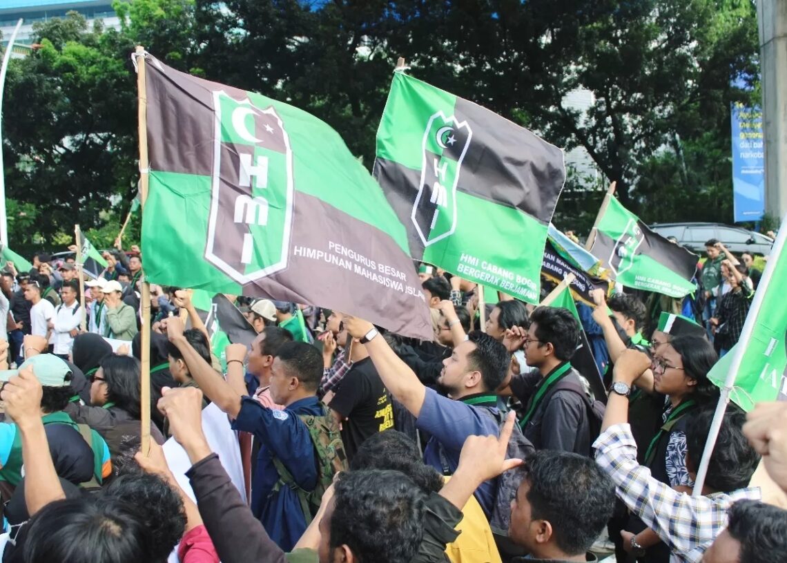 HMI Bogor Sebut Kenaikan Tunjangan DPR sebagai Pengkhianatan, Desak Presiden Copot Kapolri