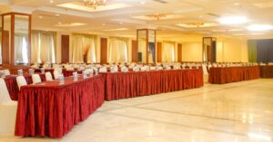 Rekomendasi 7 Hotel dengan Ruang Meeting Paling Lengkap dan Strategis