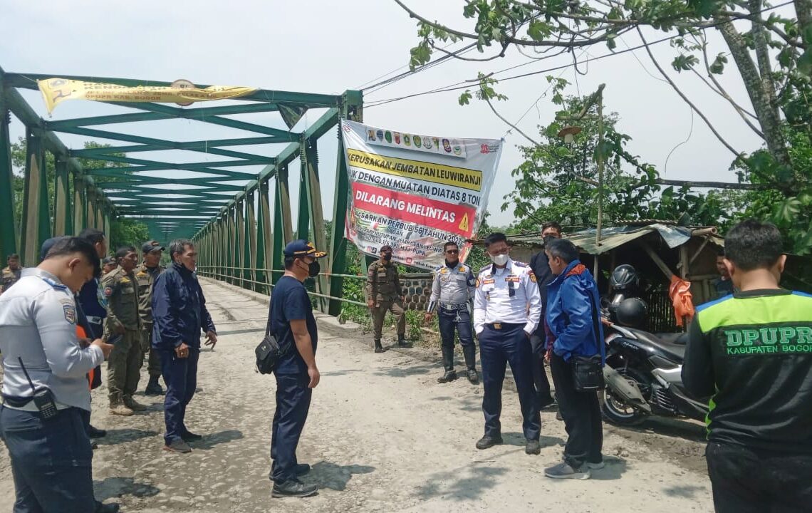 Jembatan Leuwiranji Rawan, Dishub Tambah Personel Jaga Truk Bermuatan Berat
