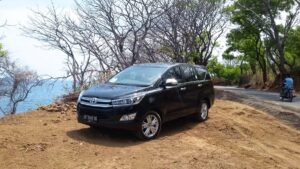 Jangan Asal Injak Gas! Ini Batas Kecepatan Tiap Gigi Innova Reborn