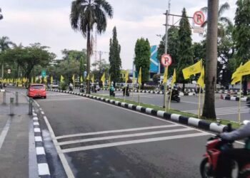 Bendera Parpol Hiasi Jalan Tegar Beriman, Pemkab Bogor Minta Saling Pengertian Demi Keindahan Kota