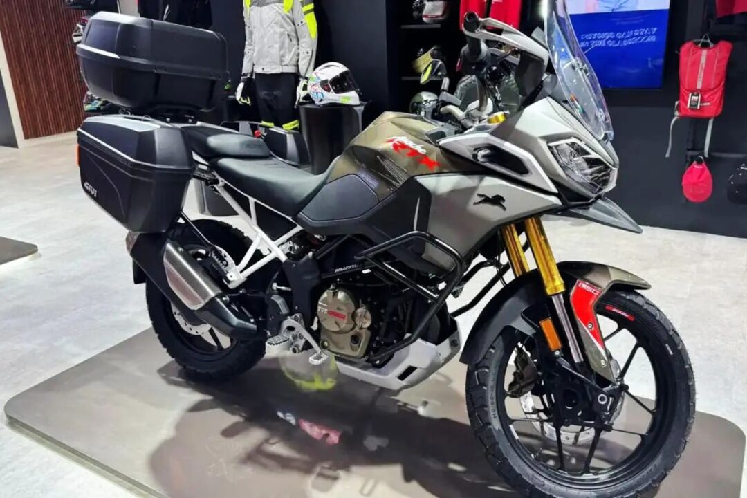 TVS Apache RTX 300, Pendatang Baru di Dunia Adventure yang Punya Harga Ramah Fitur Melimpah!