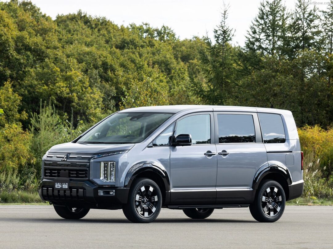 Makin Gagah dan Canggih! Ini Dia Wujud Mitsubishi Delica D:5 Terbaru yang Siap Meluncur