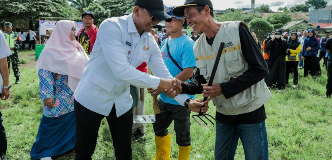 Dapat Honor Harian Rp 120 Ribu dan Makan, Ratusan Warga Kota Bogor Pilih jadi Pekerja Padat Karya