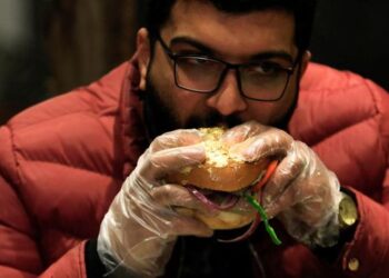 Ternyata Kebiasaan Makanan Seperti Ini Bisa Bikin Kalian Depresi