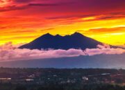 7 Rekomendasi Lokasi Sunset di Puncak Bogor, Cocok untuk Healing Tenang