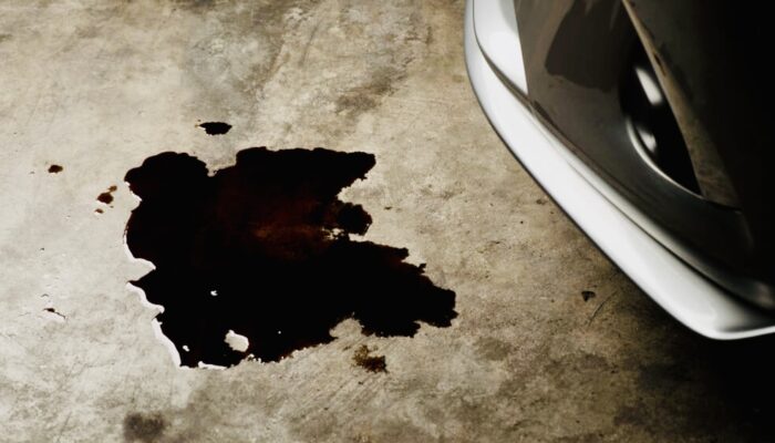 Oli Kok Netes? Jangan Disepelekan, Mesin Mobil Bisa Ngambek Diam-Diam