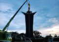 Ikon Baru Kabupaten Bogor Dipasang, Kujang Raksasa Siap Percantik Tugu Pancakarsa