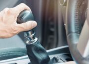 Geser Sembarangan Bisa Bikin Kantong Jebol: Kenali Semua Huruf di Persneling Mobil Matic