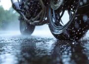 Males Cuci Motor Saat Musim Hujan? Siap-siap Hadapi Risiko Ini