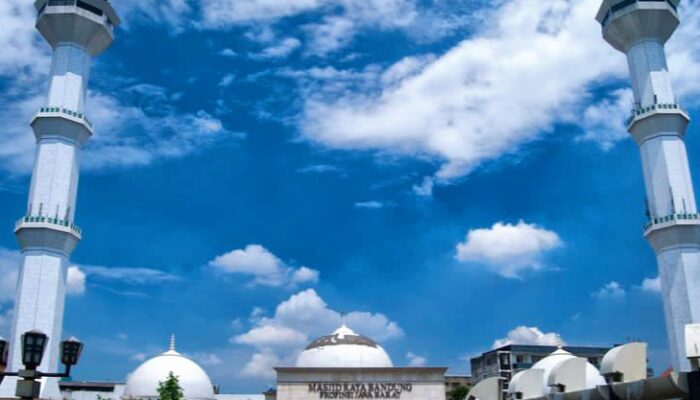 Masjid Raya Bandung Tak Lagi Dibiayai Pemprov Jabar, Ini Penjelasan Gubernur Dedi Mulyadi