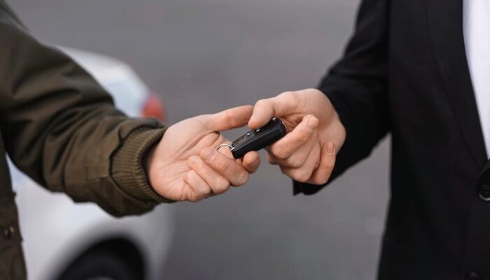 Mobil Bekas Tanpa Ribet Kunci? Ini 5 Rekomendasi Keyless Entry dengan Harga Bersahabat