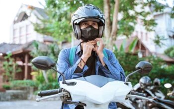 Jangan Asal Pakai, Ini 6 Cara Memilih Helm yang Aman dan Nyaman buat Harian