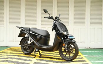 Mudik Lebaran 2026, Ini Cara Aman Tinggalkan Motor Listrik agar Baterai Tak Drop