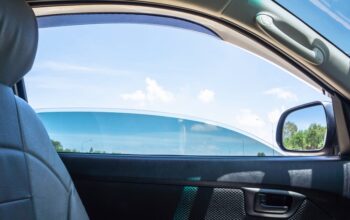 Kaca Mobil Susah Naik? Ini 7 Penyebab yang Sering Terjadi