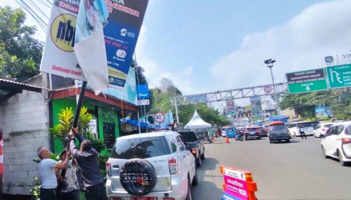 Reklame di Kawasan Puncak Masih Dikaji, Penertiban Lanjut Usai Lebaran