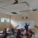 Atap Bocor, Buku Basah, Siswa SDN Teratai Mas Belajar di Kelas Rusak