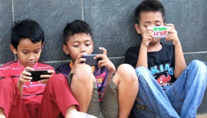 Darurat Digital Anak, 5 Juta Anak Indonesia Akses Konten Dewasa hingga Judi Online