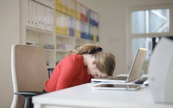 Sudah Tidur 8 Jam tapi Tetap Ngantuk? Ini 10 Biang Keroknya
