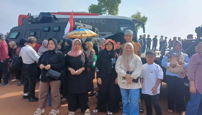 Warga Pelosok Padati HJB Bogor di Malasari, Jalan Mulus Jadi Harapan Baru
