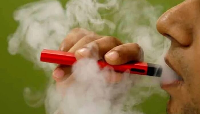Kemenkes Siapkan Kemasan Polos Rokok dan Vape, Bidik Tekan Perokok Anak